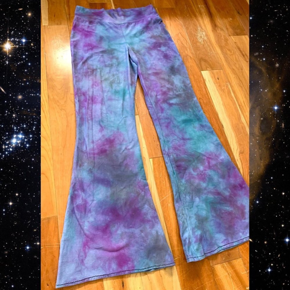 High Waisted Tie Dyed Bell Bottoms Size Medium